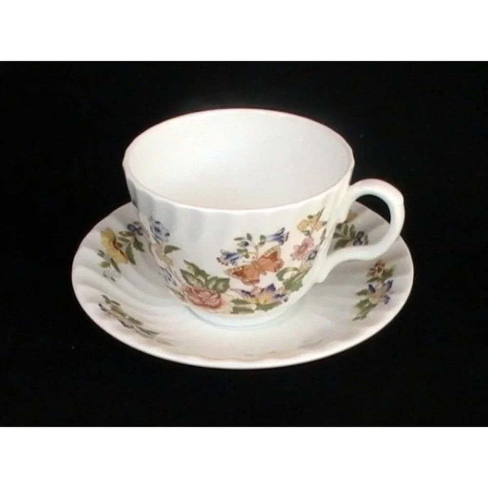 Aynsley Cottage Garden Swirl Cup‎ & Saucer Butterfly Flowers Beautiful